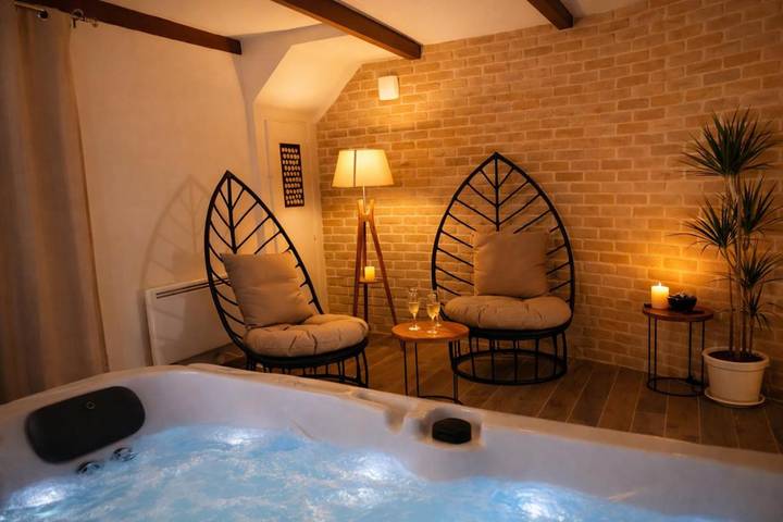 Location de vacances pour 2 personnes, avec Jacuzzi dans Flaviac