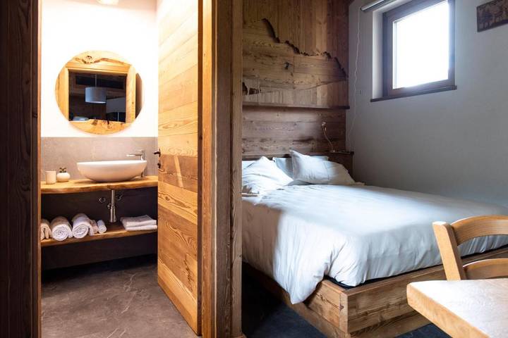 Location de vacances pour 2 personnes, avec sauna ainsi que jardin et jacuzzi à San Damiano Macra - 4