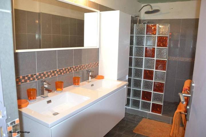 Gîte pour 5 personnes, avec piscine ainsi que jardin et vue à Les Anses-d'Arlet - 3