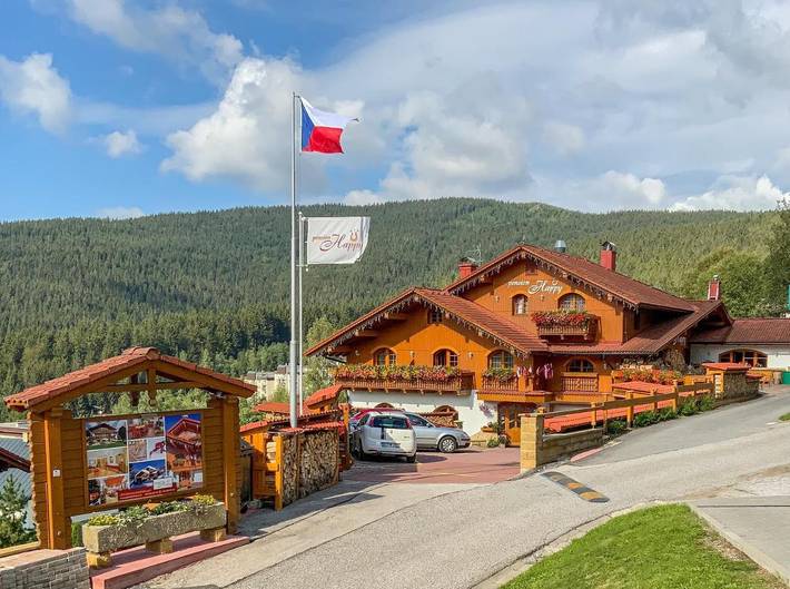 Dom gościnny dla 3 osób, z widok na jezioro i ogród oraz widok w Szpindlerowy Młyn