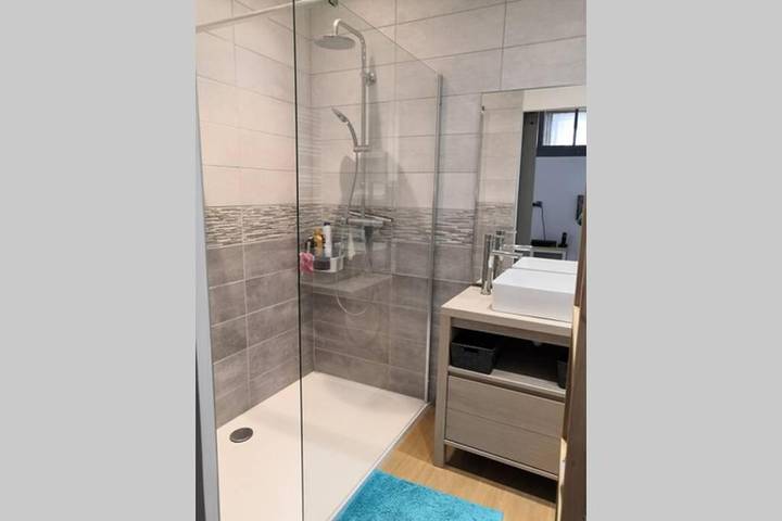 Gîte pour 6 personnes, avec vue et terrasse, animaux acceptés à Gray - 4