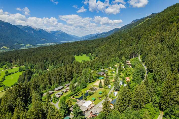 Ferienpark für 2 Personen, mit Kinderpool und Pool sowie Ausblick und Garten, mit Haustier in Kärnten
