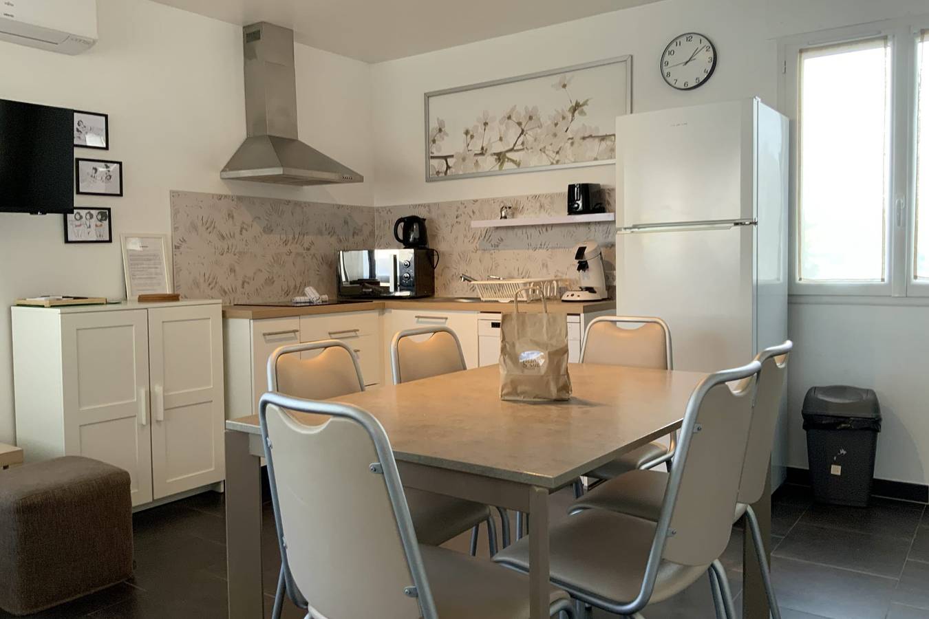 Appartement entier, Le Farniente - Appartement rez-de-chaussée dans résidence face à la plage in Le Grau-du-Roi, Côte d'Améthyste