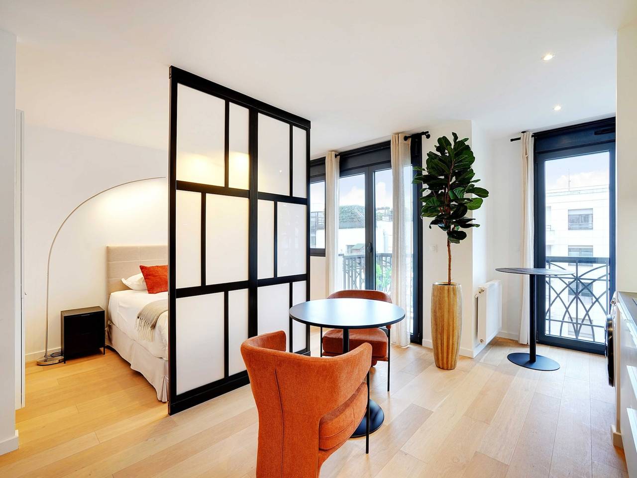 Apartamento entero, Studio Sleek & Refined - Levallois-Perret in Levallois-Perret, Altos del Sena