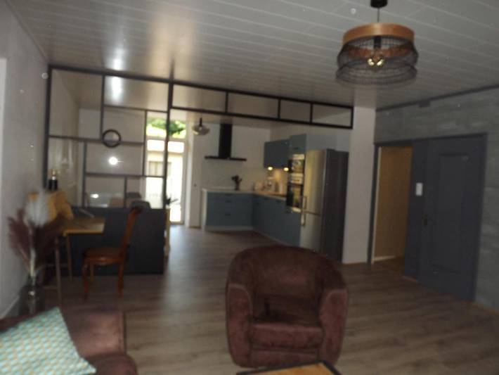 Gîte pour 6 personnes, avec vue et terrasse dans Lods