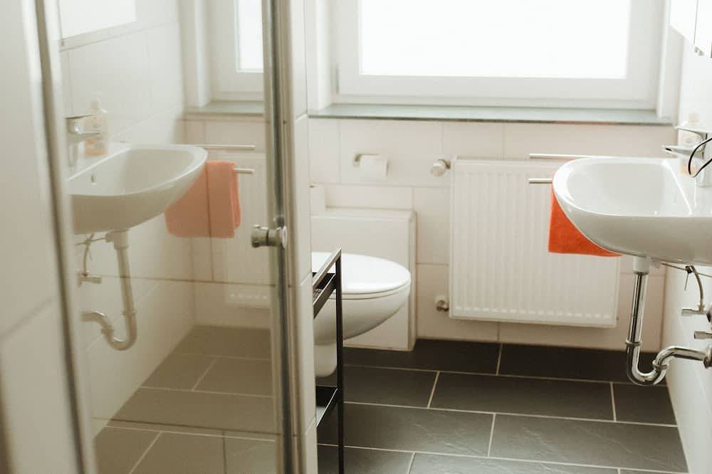 Entire apartment, Hk1: renovated, Wifi, center within walking distance, garden, 62m², 55\" Tv, train station, Luxembourg in Trier (City), Trier