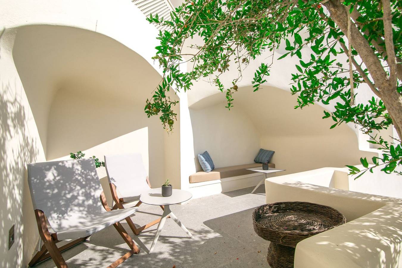 Elegant Santorini Villa | Villa Ioulia | Private Pool | Air Conditioning | 3 Bedrooms | Oia in Oia, Santorin