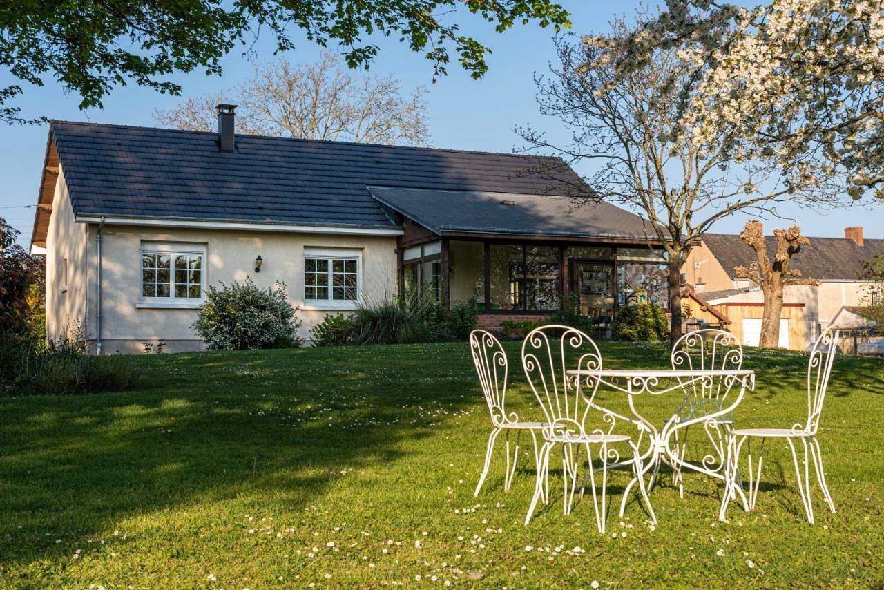 Double or Twin Room with Garden View in Teloché, Sarthe