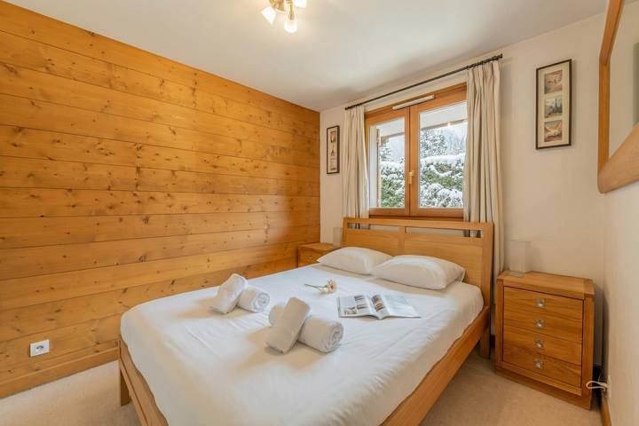 Ganze Wohnung, Apt Les Capucins Quiet Chamonix Base w/ Private Garden in Chamonix, Region Bonneville