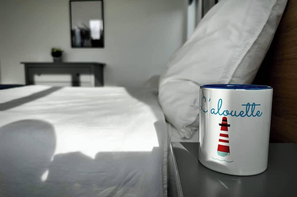 Entire apartment, 700m from the sea, apartment with terrace, parking and pétanque court. in Cayeux-sur-Mer, Abbeville region