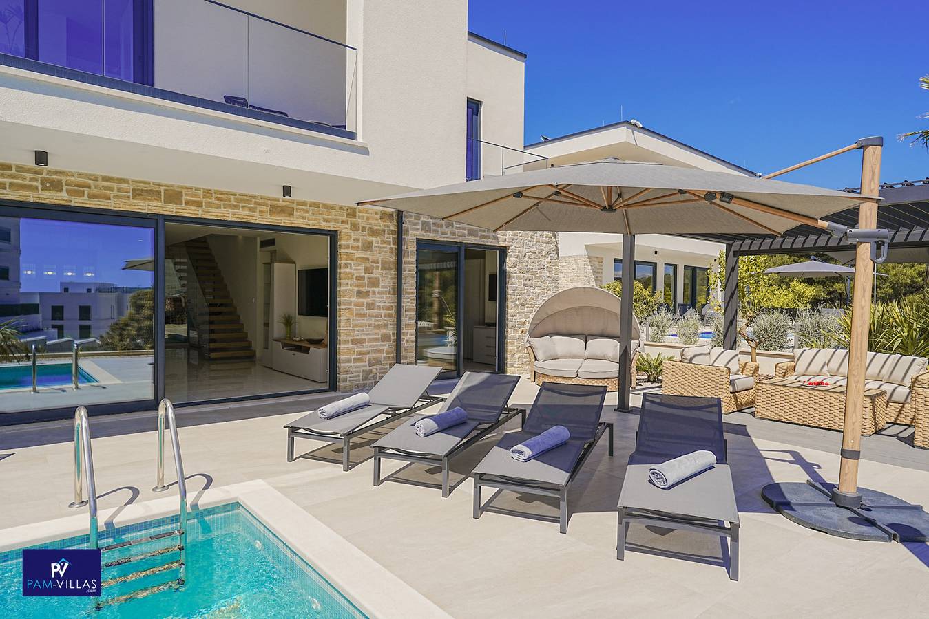 Primosten Hills South - Adriatic Heights Villa in Primošten, Šibenik-Knin
