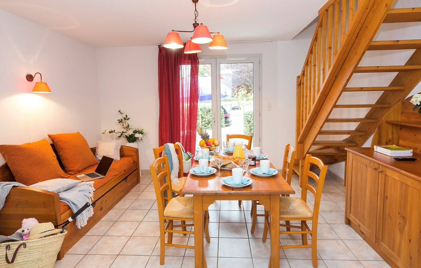 Appartement entier, Appartement de vacances pour 6 personnes avec balcon in Vallon-Pont-d'Arc, Gorges de l’Ardèche