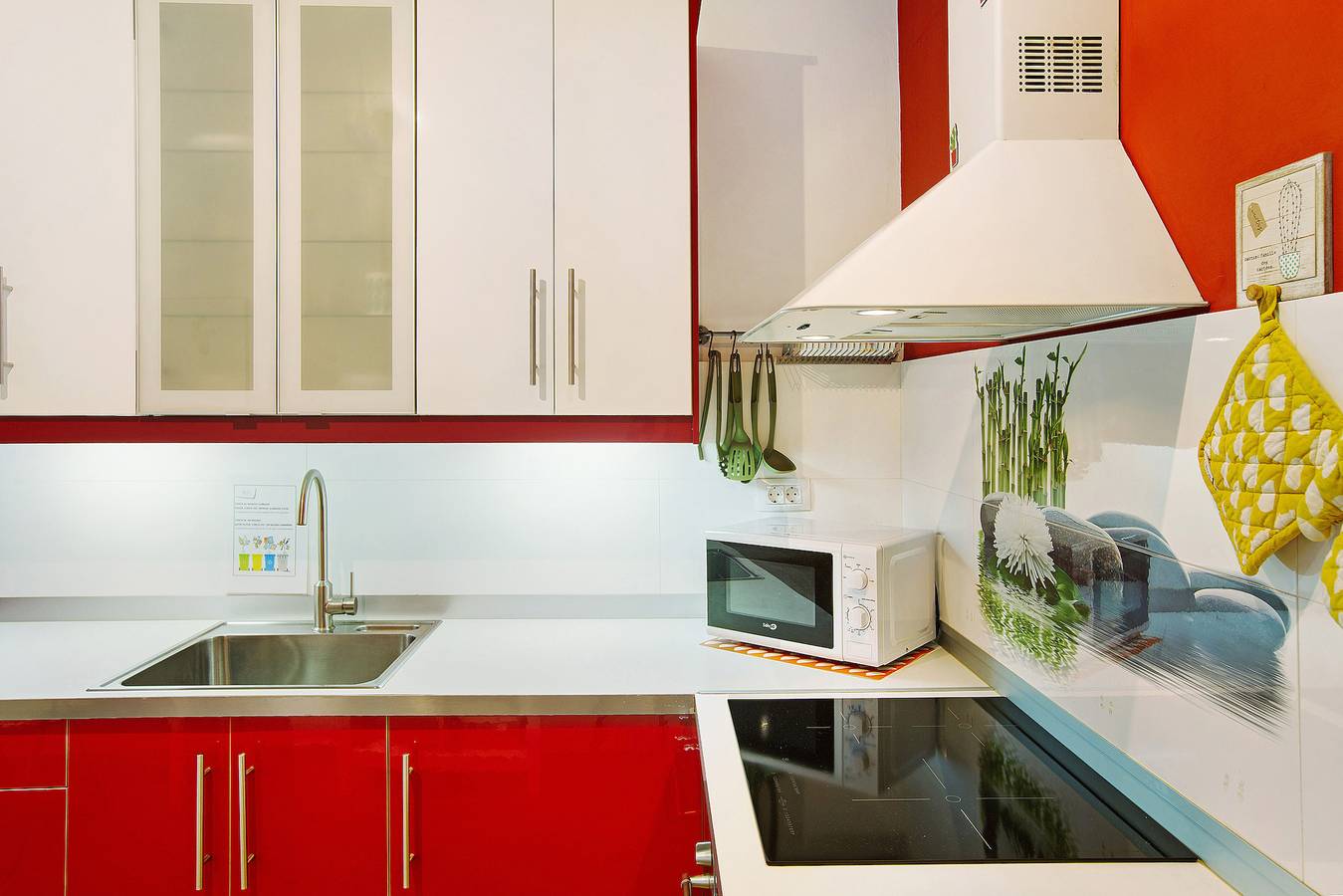 Entire studio, Studio Apartment “Vcv Puntilla” in Las Palmas de Gran Canaria with Wifi in La Isleta, Las Palmas de Gran Canaria