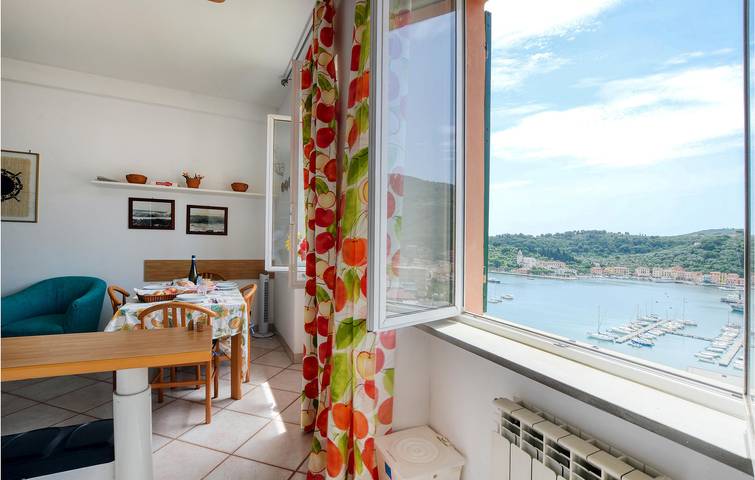 Ganze Ferienwohnung, Apartment mit Meerblick, 100m zum Strand in Le Grazie, Porto Venere Gemeinde