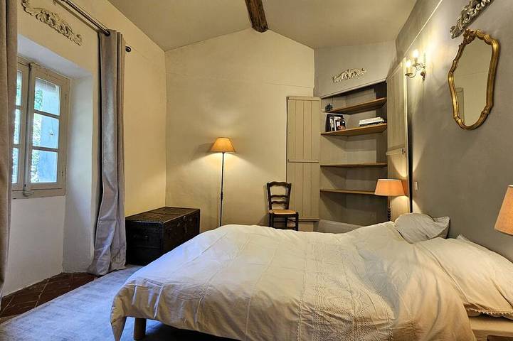 Charming 3-bedroom house with panoramic views in peaceful Séguret in Séguret, Vaucluse