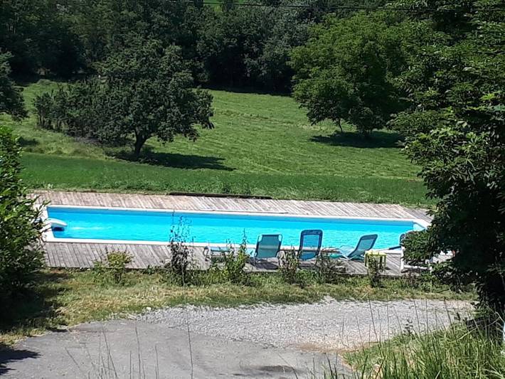 Gîte pour 2 personnes, avec terrasse et vue ainsi que piscine et jardin, animaux acceptés à Thoard - 2