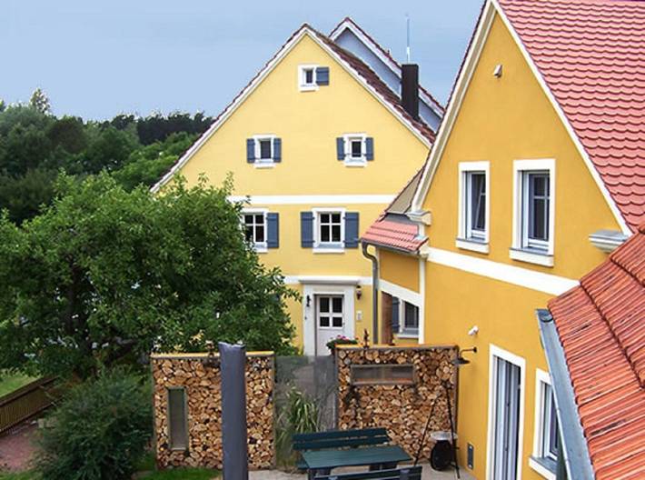 Ferienwohnung für 5 Personen, mit Balkon/Terrasse und Garten
