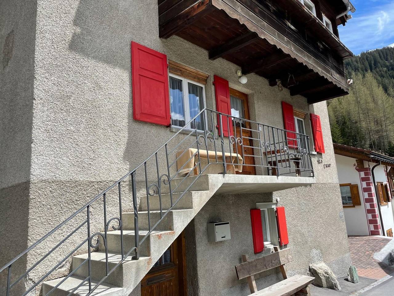 Ganze Ferienwohnung, Tga Crap - 2.5 Zimmerwohnung - 4 Betten in Roffna, Surses
