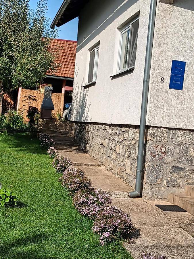 Ganze Wohnung, Two-Bedroom Apartment in Lovinac, Lika-Senj