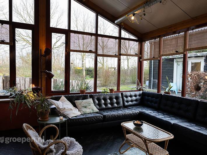 Ferienhaus für 24 Personen, mit Terrasse und Balkon/Terrasse in Scharendijke