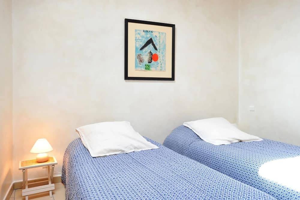 Apartamento entero, Charming flat with view on the lagoon in San Ciprianu, Lecci