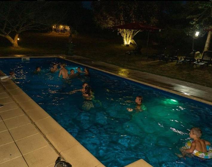 Location de vacances pour 6 personnes, avec piscine ainsi que vue et jardin dans Gorre - 2