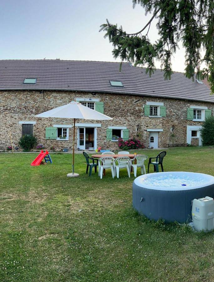 Grande maison avec piscine 13 couchages proche Paris in Rebais, Seine-et-Marne