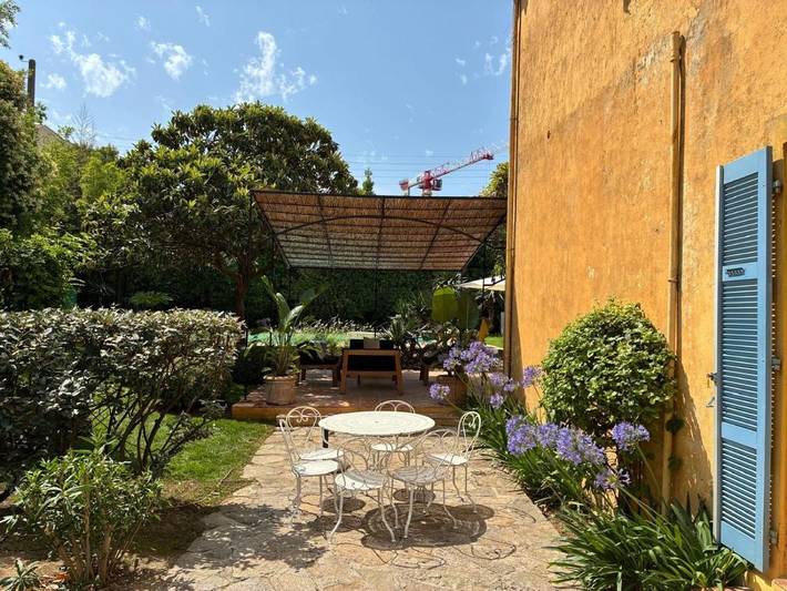 Villa pour 8 personnes, avec Balcon et Terrasse ainsi que Jardin et Piscine à Saint-Tropez - 4