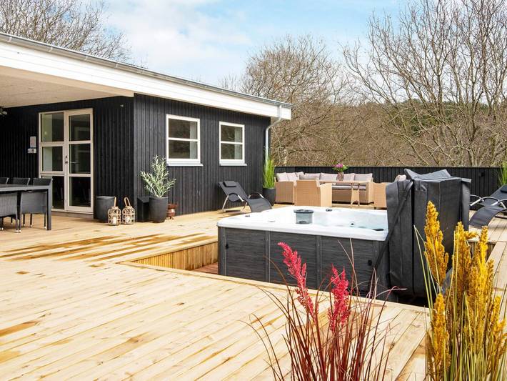 Ferienhaus für 12 Personen, mit Terrasse und Sauna in Lyngsbæk Strand