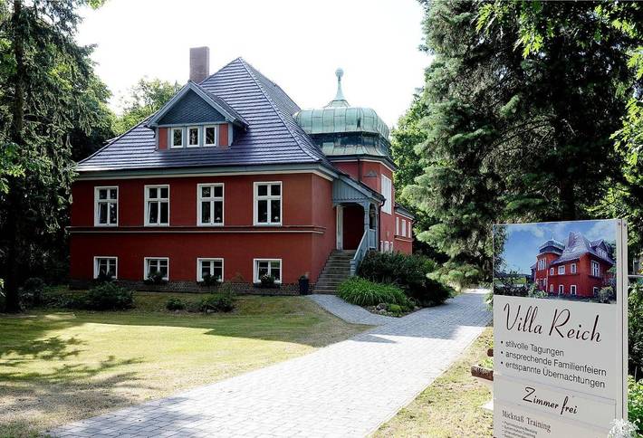 BnB für 2 Personen, mit Terrasse und Garten in Lübben