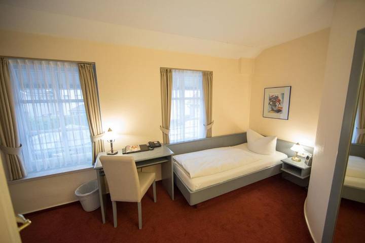 Hotel für 4 Personen, mit Terrasse und Garten in Lingen (Ems) - 4