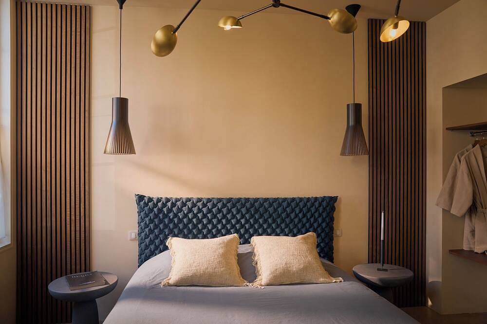 Apartamento entero, Nomad Suite with private jacuzzi - downtown Cognac in Cognac, Charente