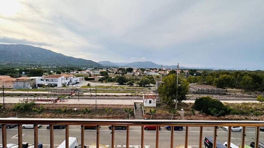 Gîte pour 6 personnes, avec vue ainsi que piscine et balcon dans l'Hospitalet de l'Infant - 2
