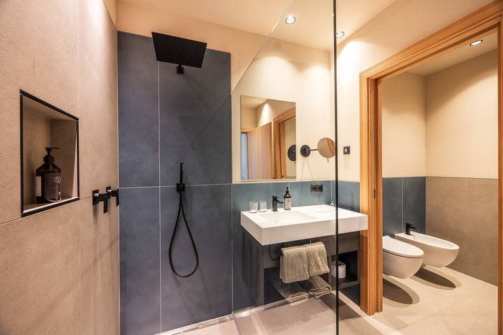 Gîte pour 4 personnes, avec jacuzzi ainsi que balcon et jardin à Scena - 4