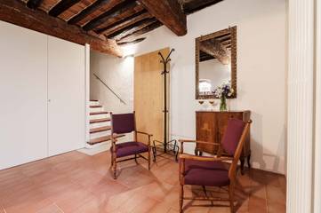 Vacation Rental for 4 Guests in Siena, Siena Province, Picture 3