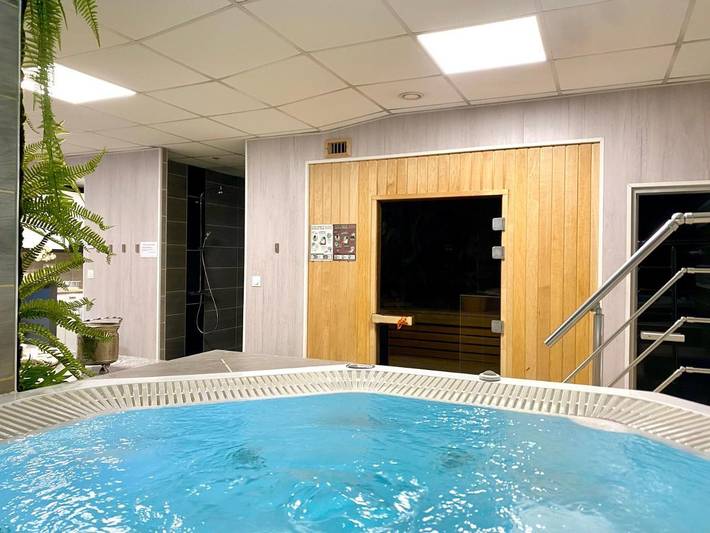 Gîte pour 2 personnes, avec sauna et jacuzzi à La Mure - 4