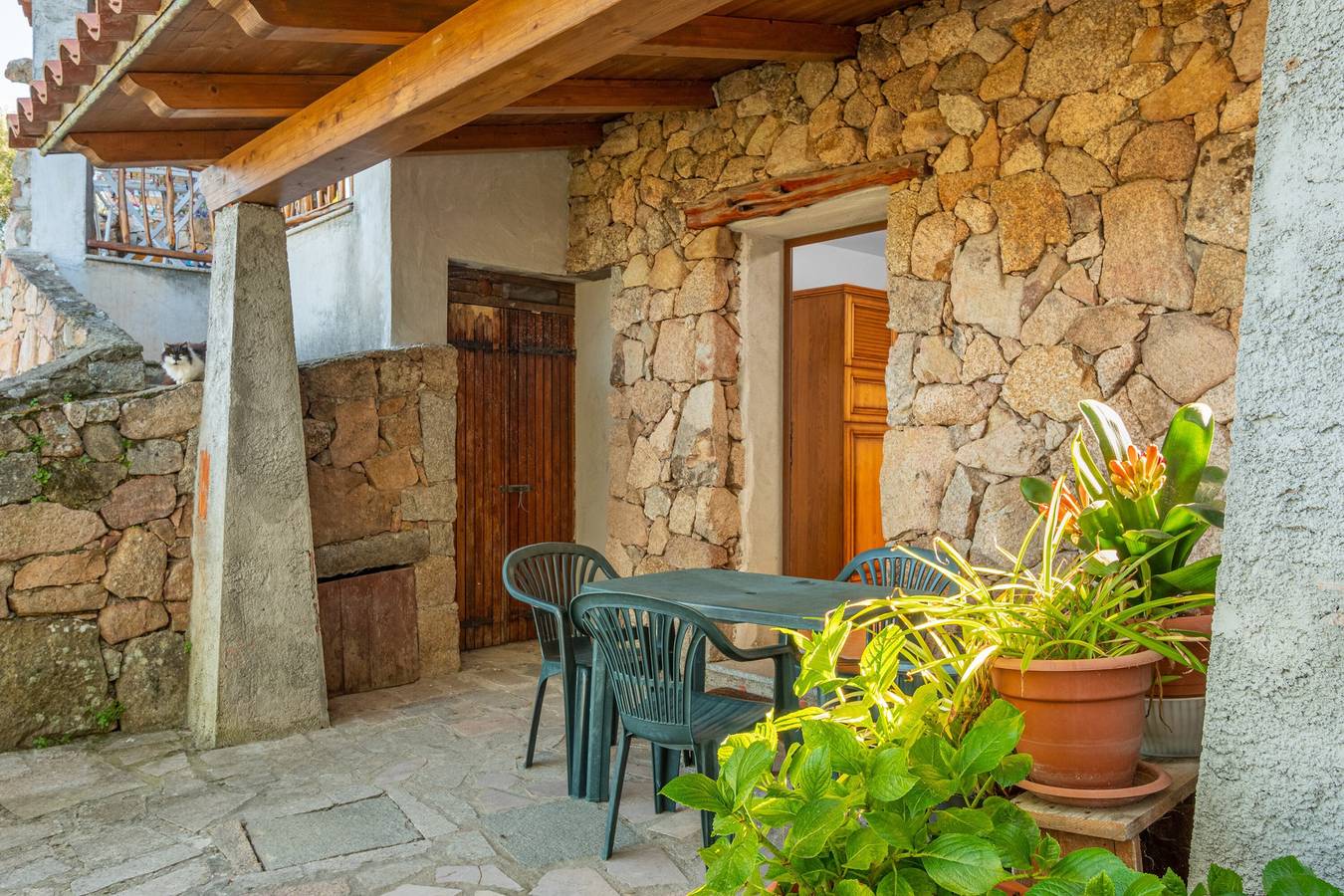 Appartamento intero, Appartamento "2 in Villa in Campagna" con vista sulle montagne e piscina in comune in Olbia, Gallura