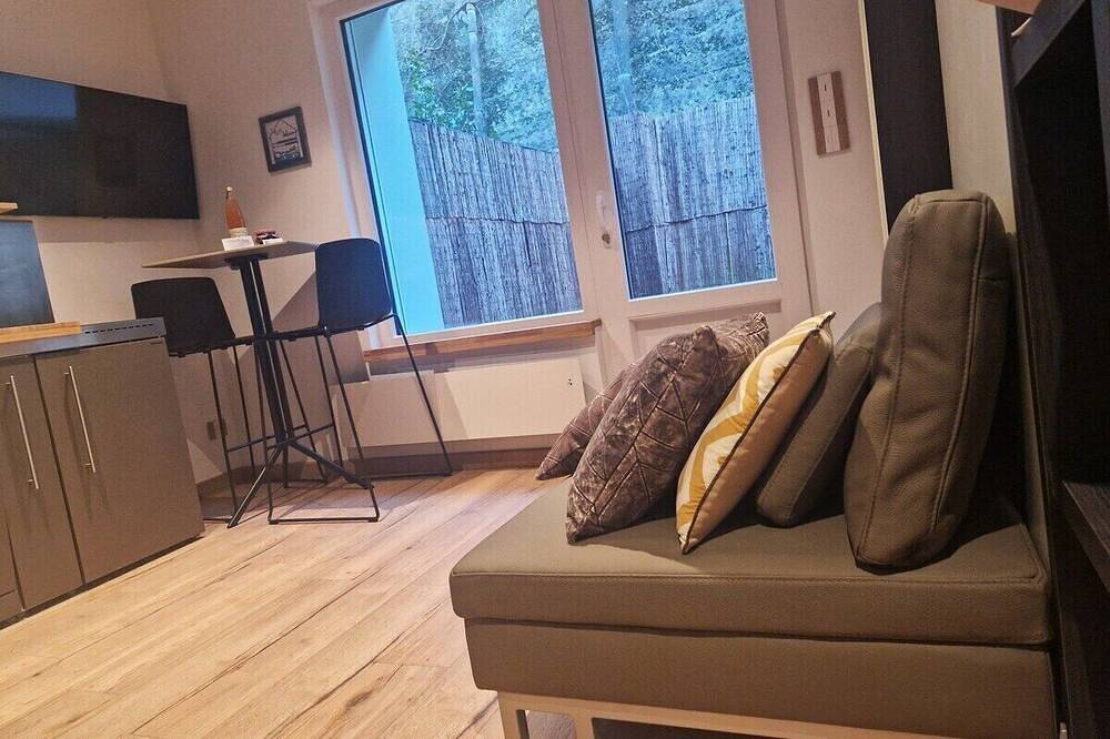 Ganze Wohnung, Studio-Blick auf den Hof-Eigenes Badezimmer-Le Calvaire du Marin in Boulogne-sur-Mer, Boulogne-sur-Mer und Umgebung