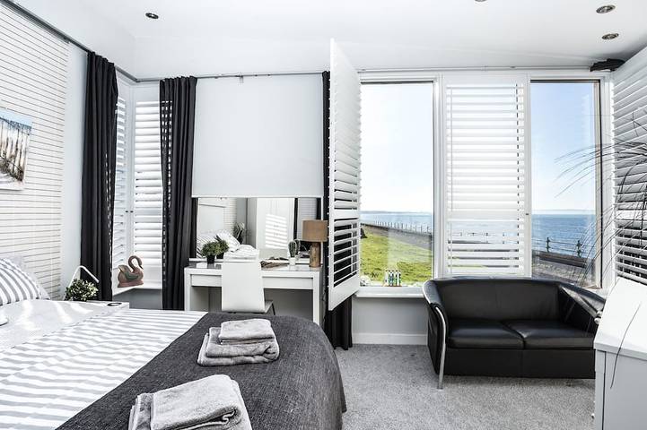 Ganze Wohnung, Spectacular ground floor apartment with unbeatable views across the Firth of Forth. in Edinburgh, Edinburgh und Lothian