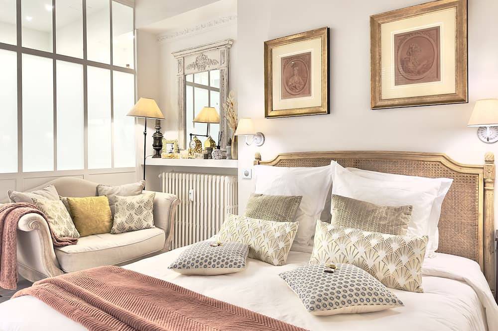 Appartement entier, Les Anges Deluxe - 5* Romantic Home - Ac - City Center - Parking - Private Tours in Avignon, Vaucluse