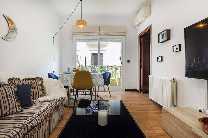 Apartamento de vacaciones para 5 personas, con balcón - 1