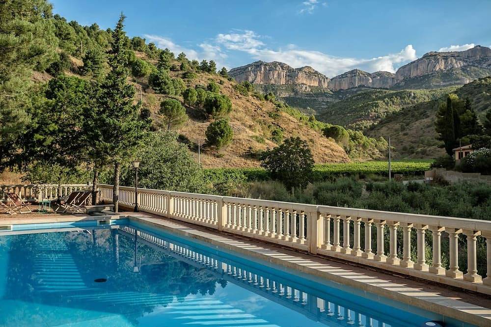 El Xalet del Priorat in Escaladei, La Morera de Montsant