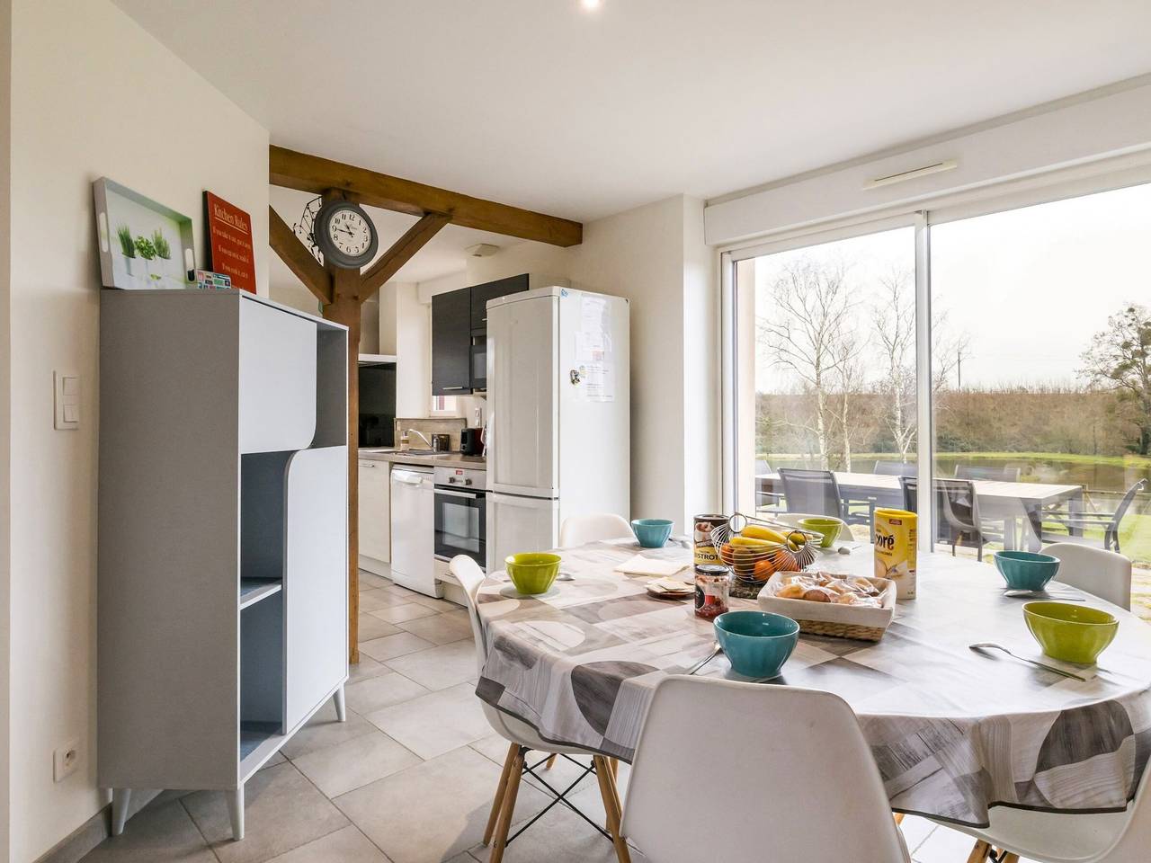 Gîte familial au calme avec étang privé, proche Nantes, jardin, activités, et accès Pmr in Nort-sur-Erdre, Région de Châteaubriant