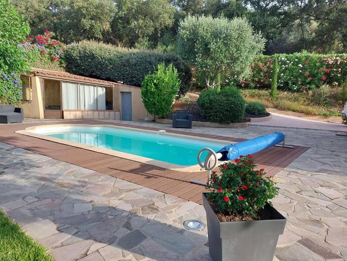 Location de vacances pour 6 personnes, avec piscine ainsi que jardin et terrasse dans Golf de Valcros - 2
