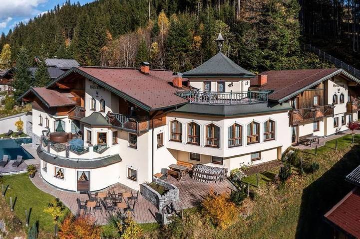 B&B für 3 Personen, mit Balkon und Garten sowie Sauna und Pool, mit Haustier in Filzmoos