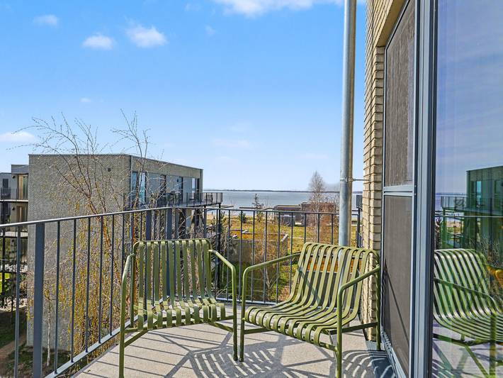 Ferienwohnung für 6 Personen, mit Kinderpool und Balkon sowie Sauna und Seeblick in Lembruch - 4