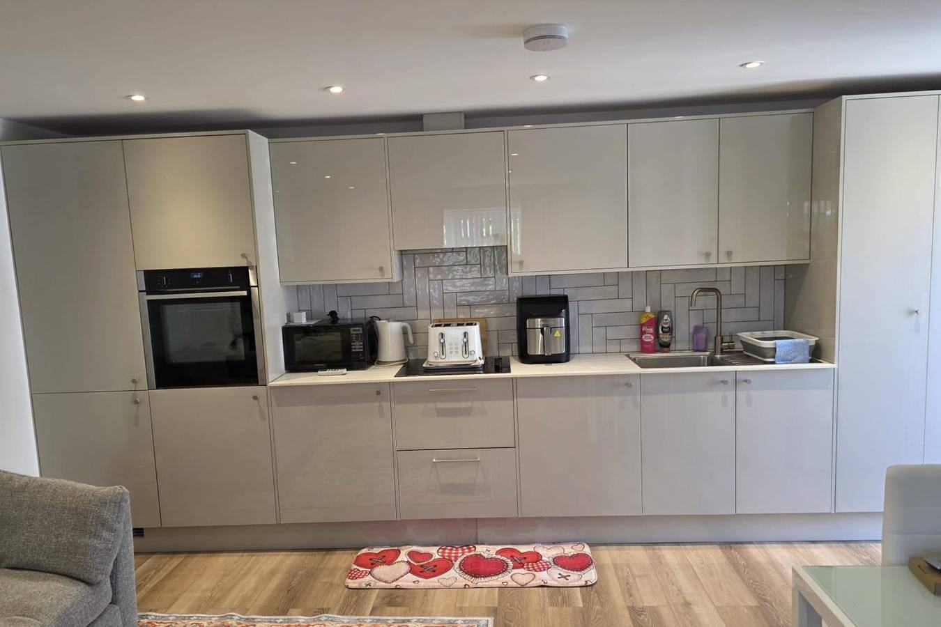 Studio entier, Studio Sleeps 2 with Free Parking and Garden in Woking, Surrey