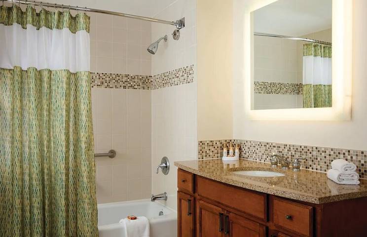 Villa for 8 people, with balcony and hot tub as well as pool in Kauai