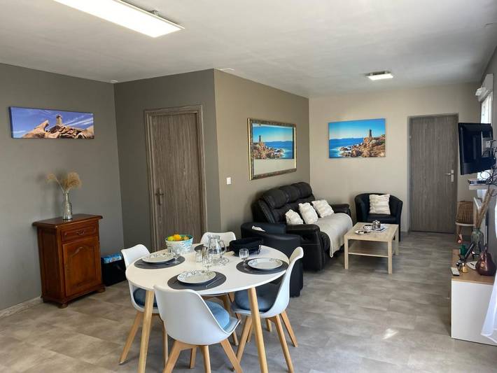 Gîte pour 4 personnes, avec terrasse et jardin, animaux acceptés à Louannec - 3