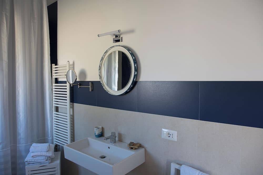 Agriturismo Le Grotte di Sileno . La magia della vera Apulian Experience. in Castellaneta, Provincia di Taranto